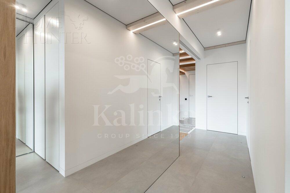 2-этажный коттедж 261 м² с отделкой