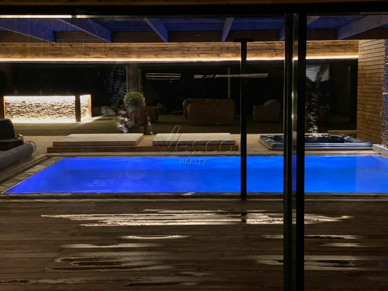 1-этажный коттедж 600 м² с отделкой