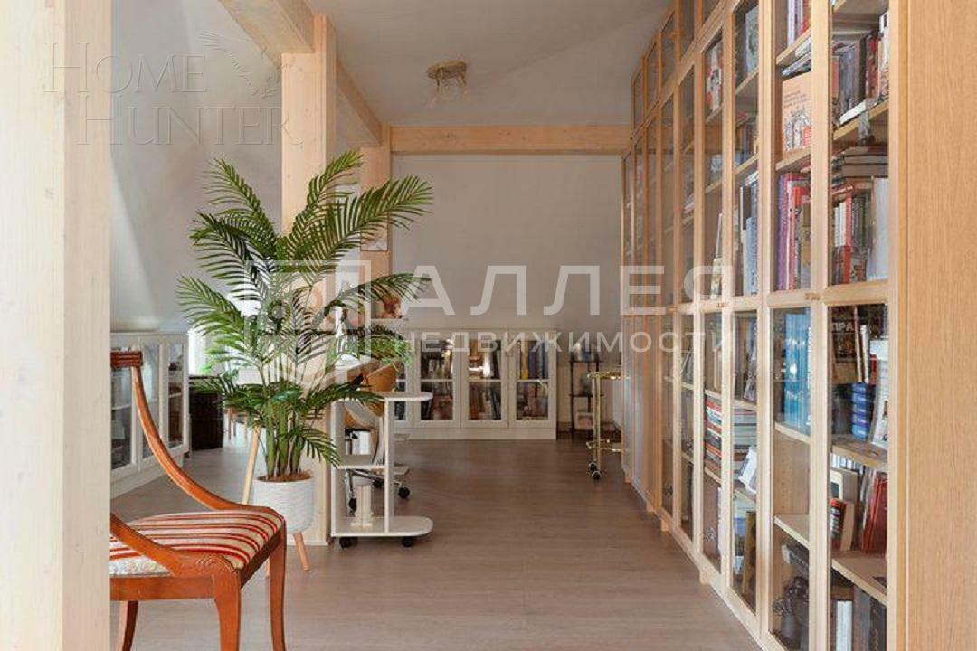 3-этажный коттедж 593 м² с отделкой