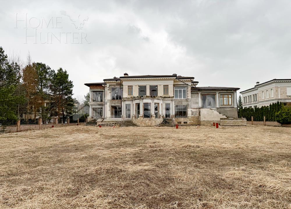 2-этажный коттедж 1 000 м² без отделки