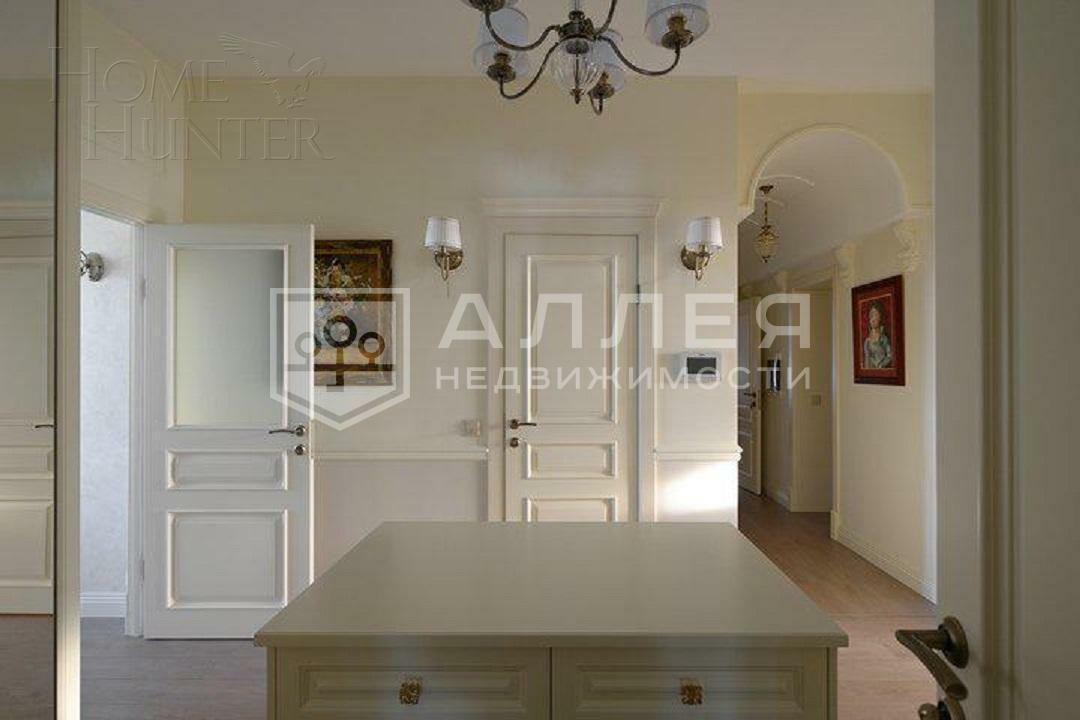 3-этажный коттедж 593 м² с отделкой