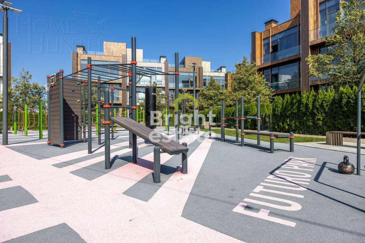 3-этажный таунхаус 168.7 м² без отделки