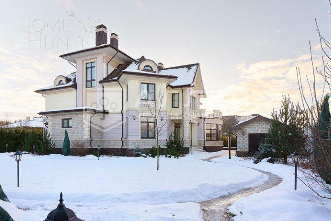 3-этажный коттедж 593 м² с отделкой