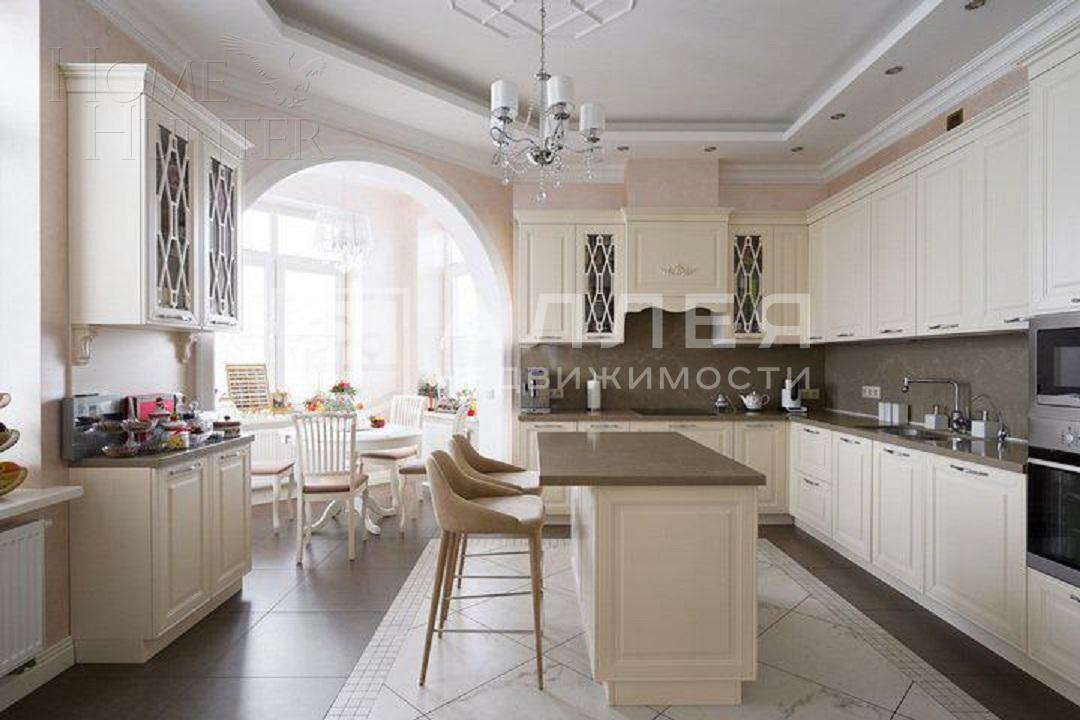 3-этажный коттедж 593 м² с отделкой