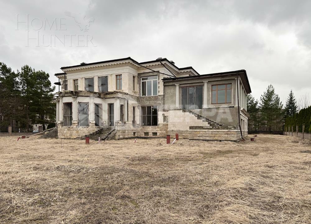 2-этажный коттедж 1 000 м² без отделки