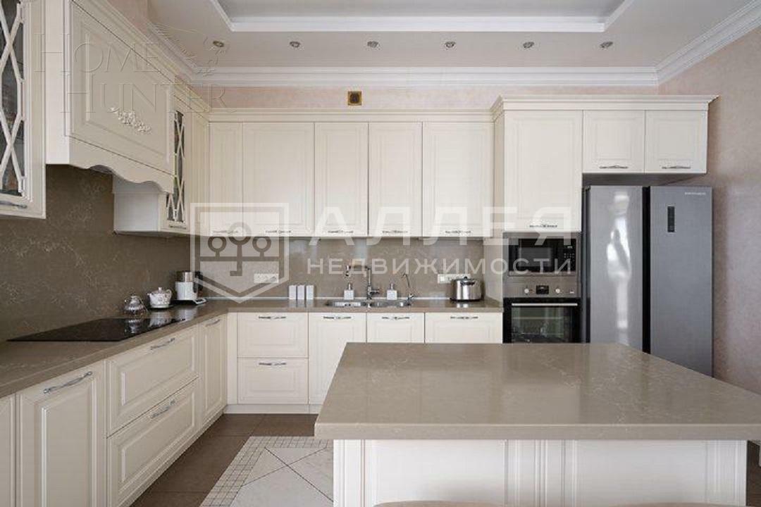 3-этажный коттедж 593 м² с отделкой