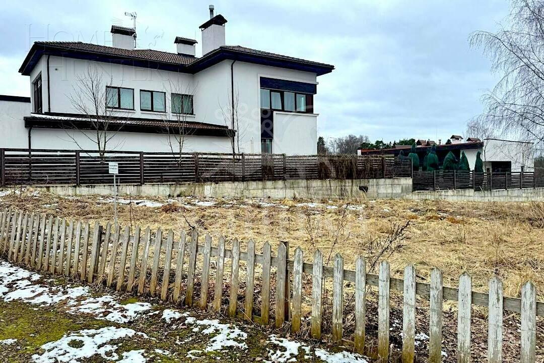 Участок 14.21 сот. в охраняемом поселке