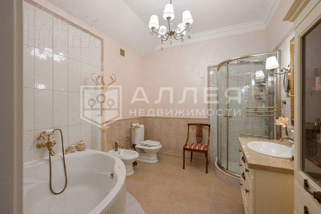 3-этажный коттедж 593 м² с отделкой