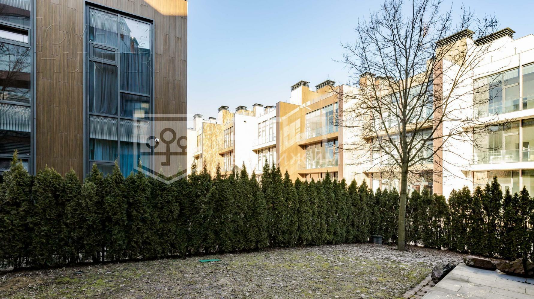 3-этажный таунхаус 170 м² без отделки