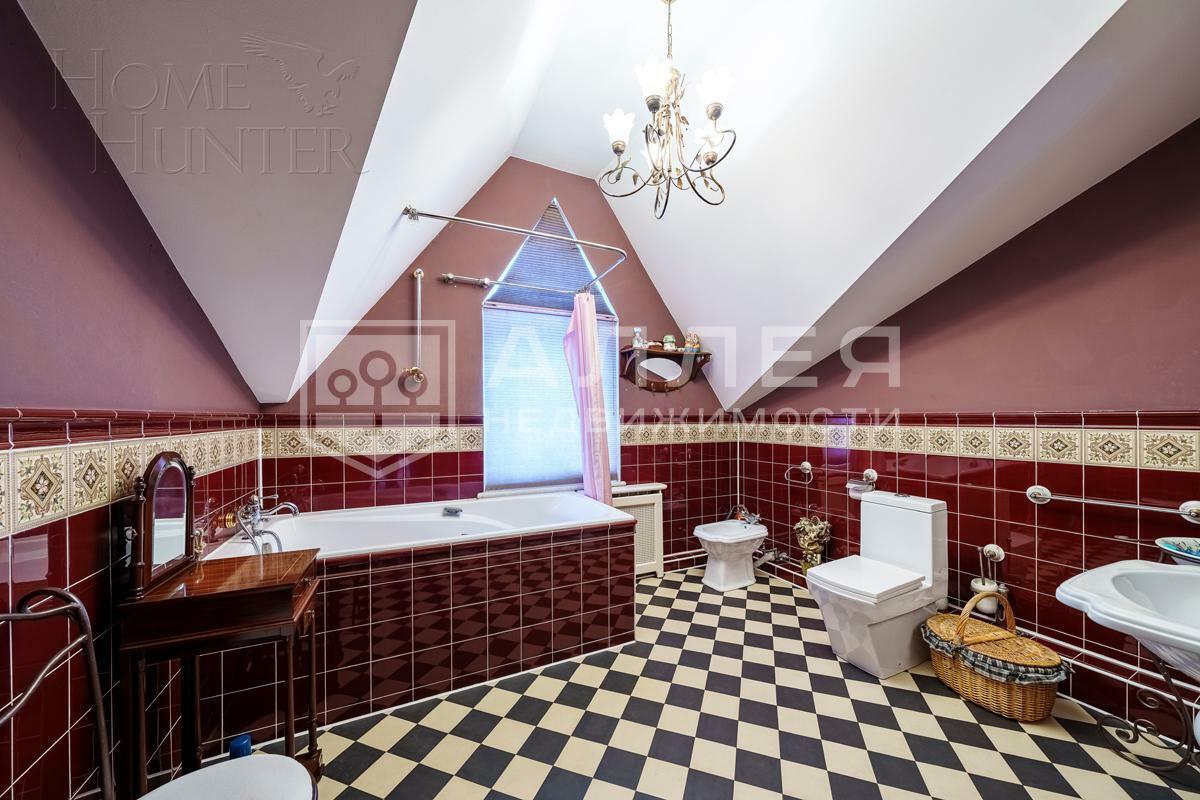 3-этажный коттедж 760 м² с отделкой