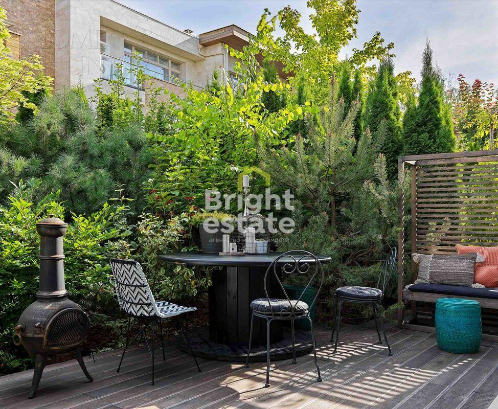 3-этажный таунхаус 380 м² с отделкой