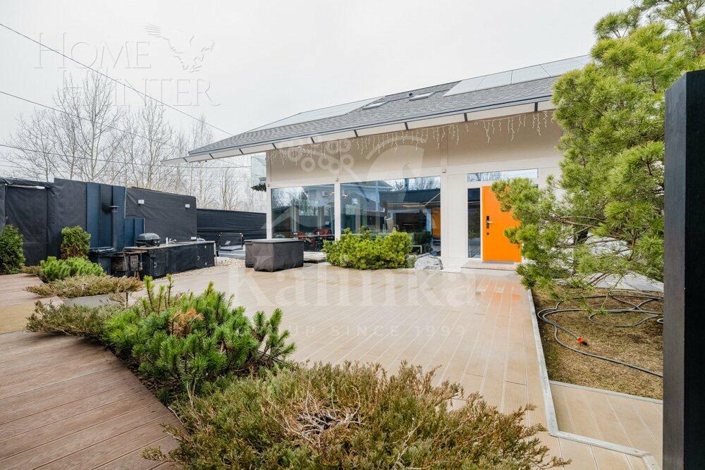 2-этажный коттедж 261 м² с отделкой