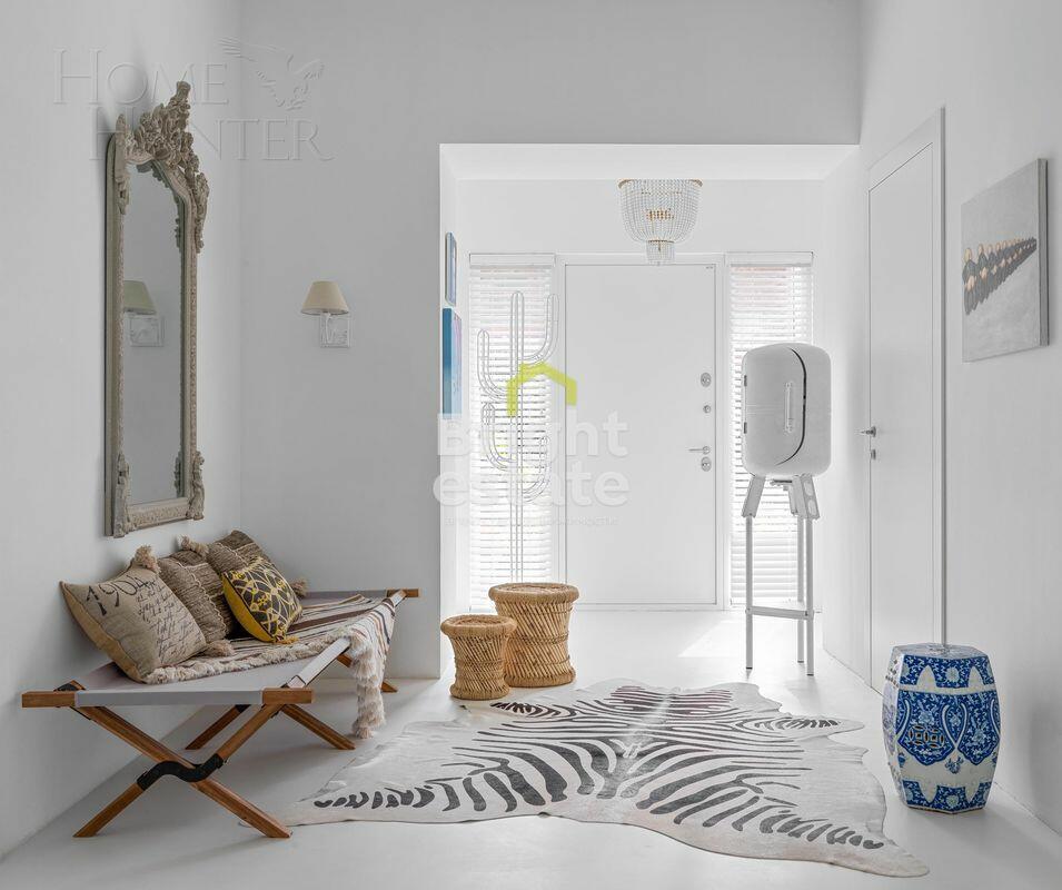 3-этажный таунхаус 380 м² с отделкой