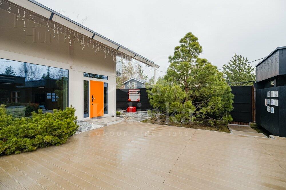 2-этажный коттедж 261 м² с отделкой