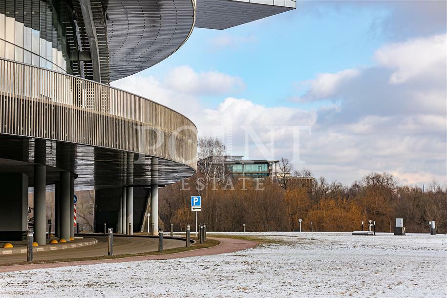 5-КОМН. КВАРТИРА С ОТДЕЛКОЙ 220.3 М² НА 2 ЭТАЖЕ