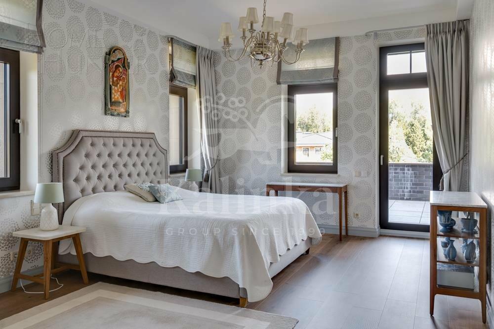 2-этажный коттедж 650 м² с отделкой