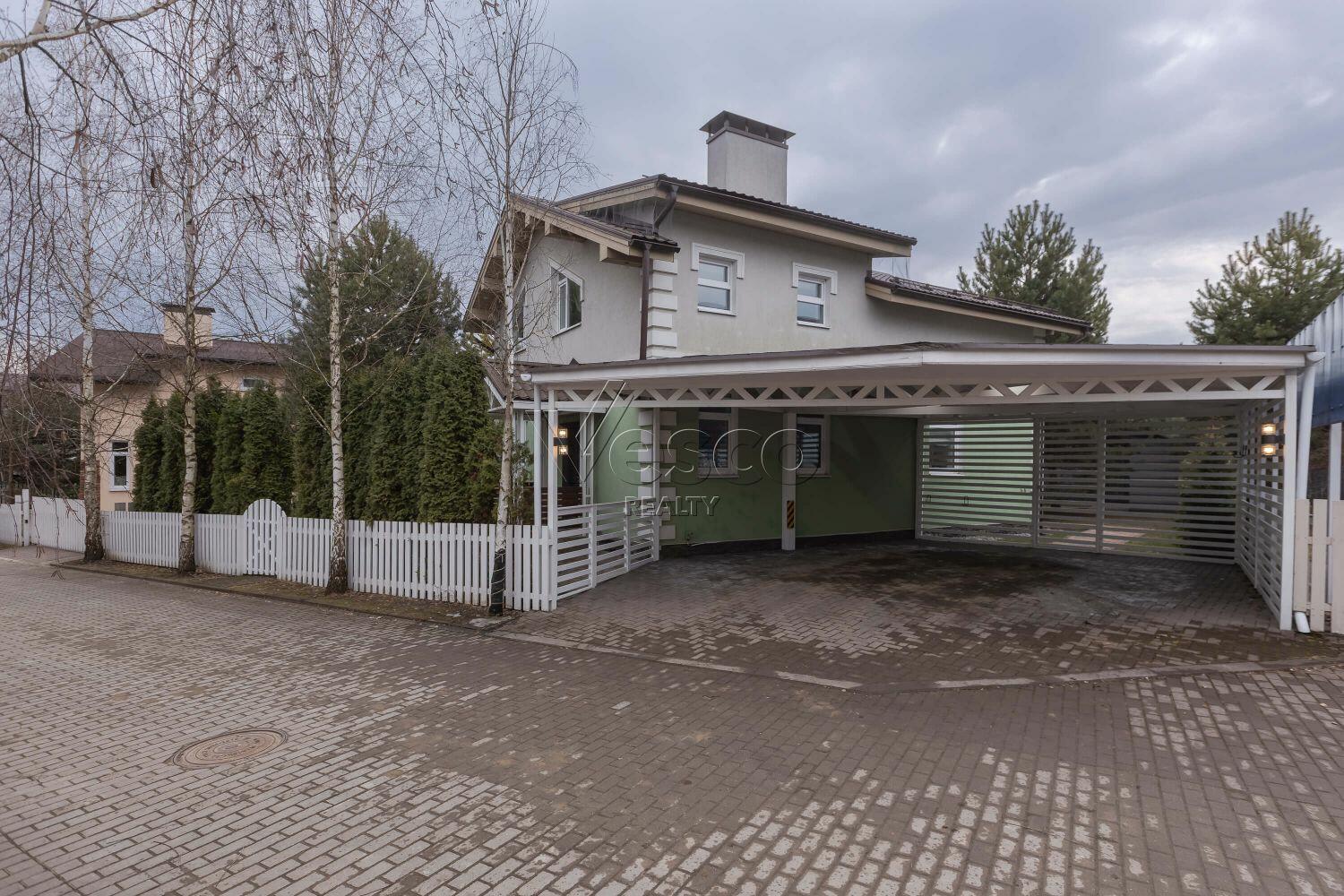 2-этажный коттедж 160 м² с отделкой