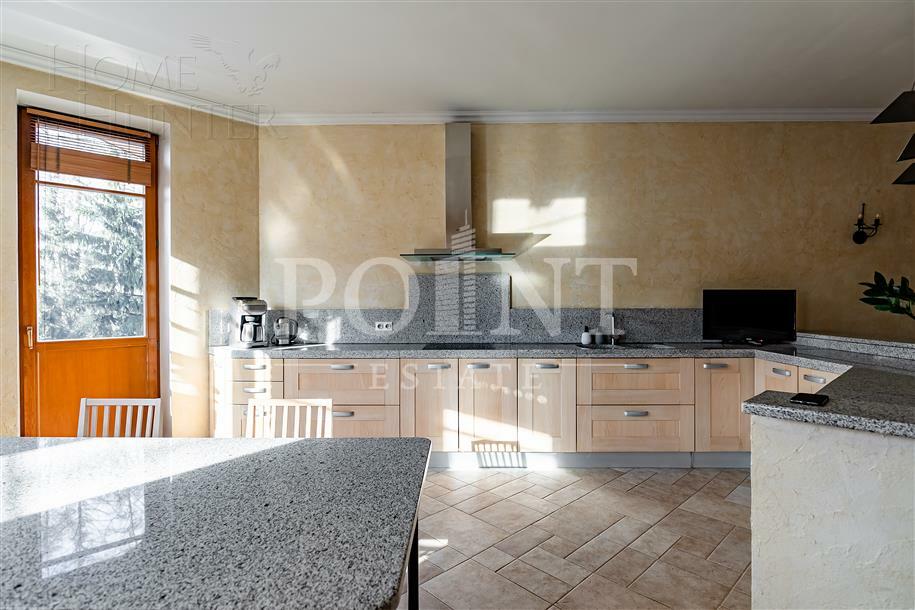 5-КОМН. КВАРТИРА С ОТДЕЛКОЙ 220.3 М² НА 2 ЭТАЖЕ