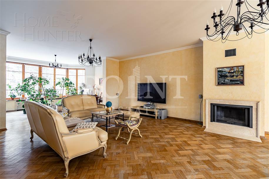 5-КОМН. КВАРТИРА С ОТДЕЛКОЙ 220.3 М² НА 2 ЭТАЖЕ