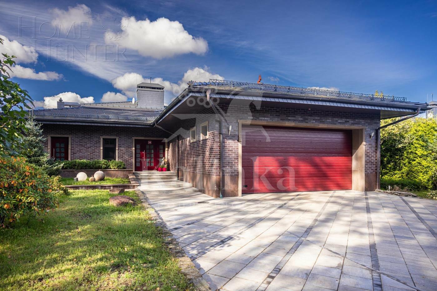 2-этажный коттедж 650 м² с отделкой