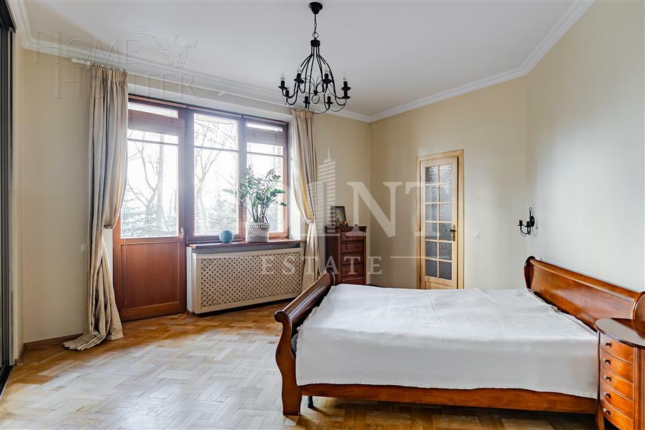 5-КОМН. КВАРТИРА С ОТДЕЛКОЙ 220.3 М² НА 2 ЭТАЖЕ