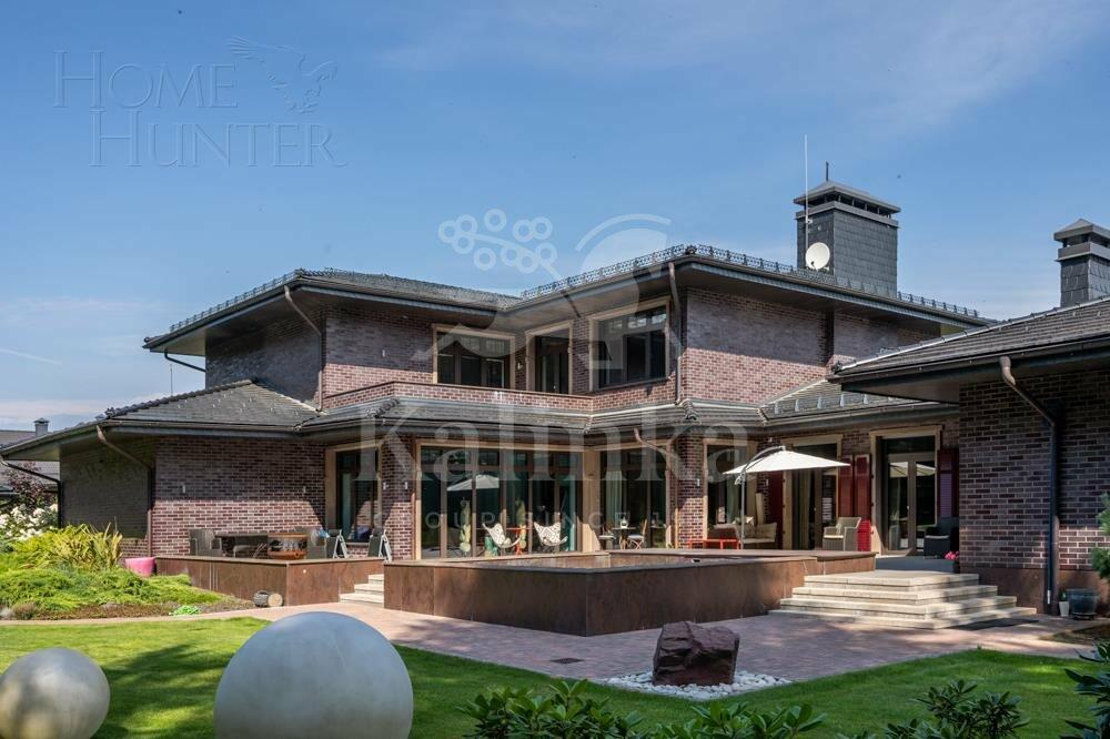 2-этажный коттедж 650 м² с отделкой