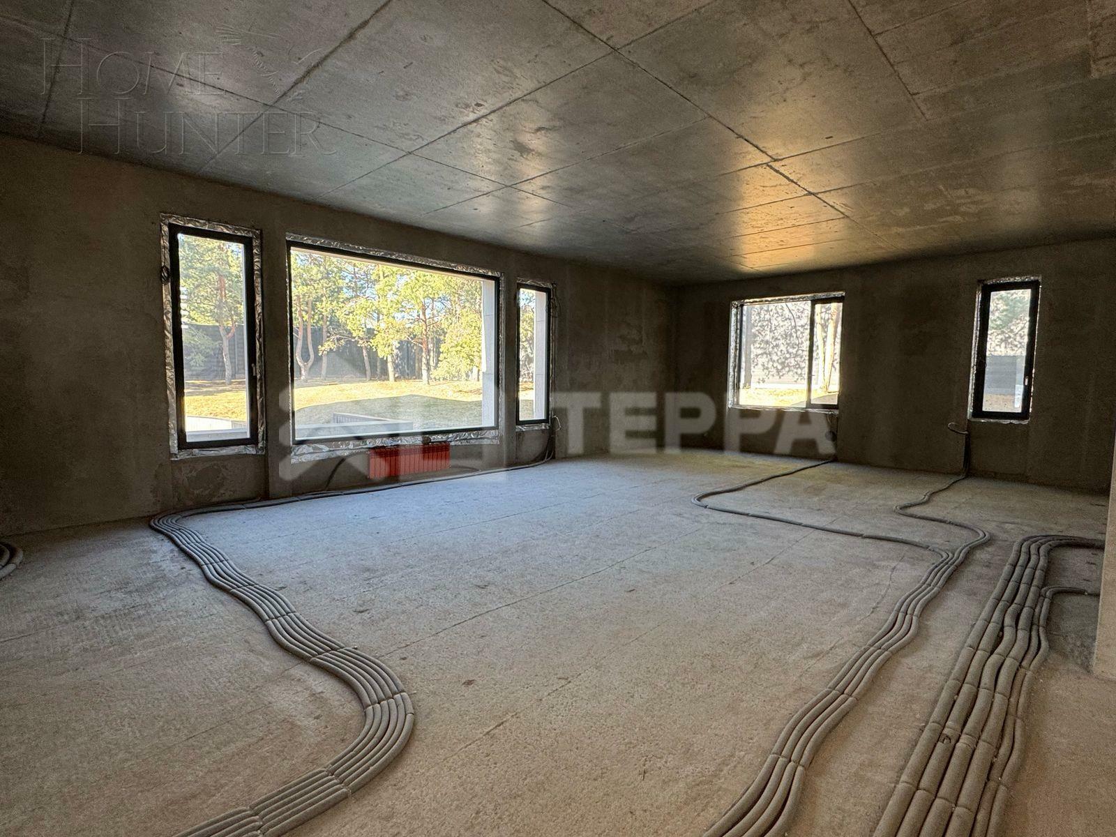 2-этажный коттедж 2 240 м² без отделки