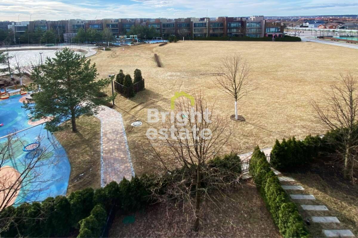 3-этажный таунхаус 237.9 м² без отделки