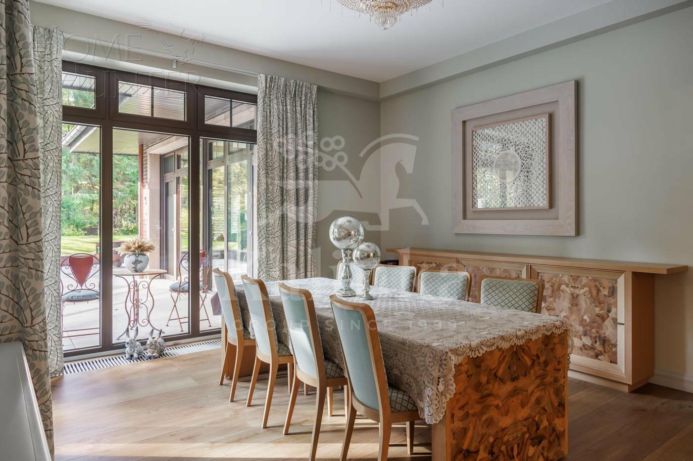 2-этажный коттедж 650 м² с отделкой