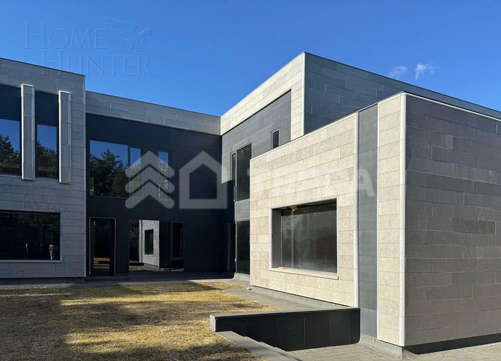 2-этажный коттедж 2 240 м² без отделки