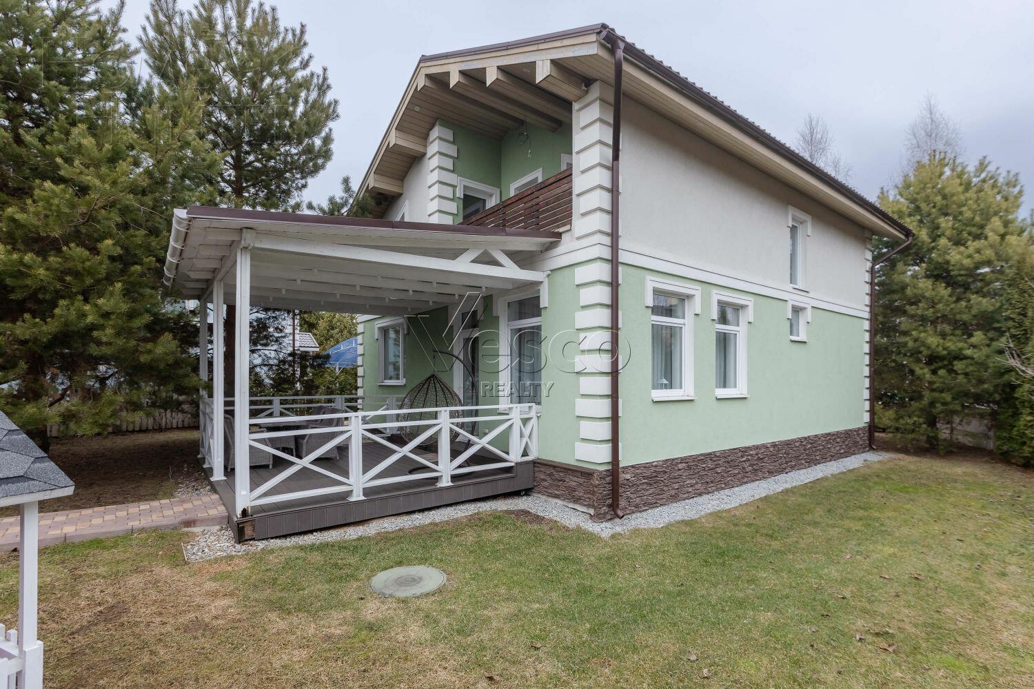 2-этажный коттедж 160 м² с отделкой