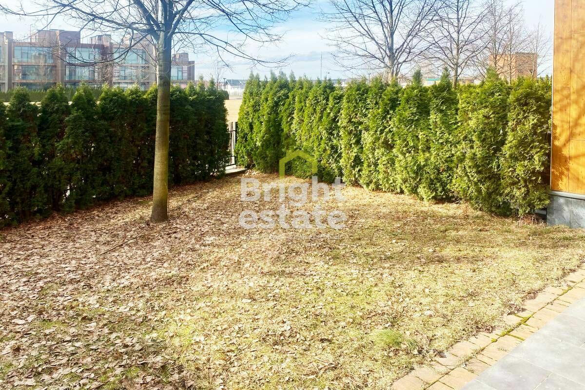 3-этажный таунхаус 237.9 м² без отделки