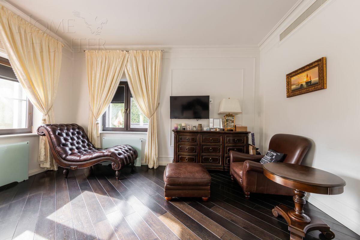 2-этажный коттедж 1 100 м² с отделкой