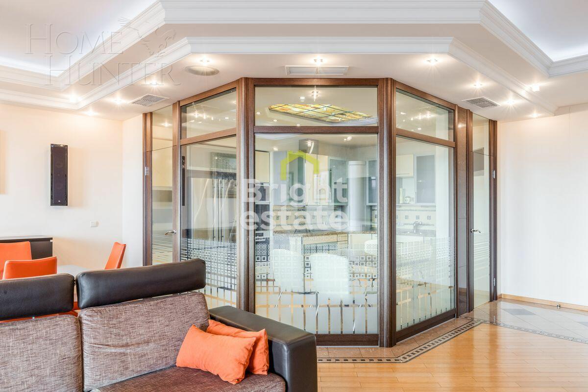 4-КОМН. КВАРТИРА С ОТДЕЛКОЙ 200 М² НА 13 ЭТАЖЕ