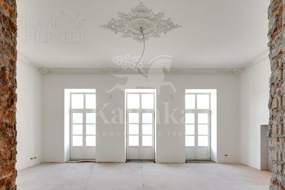 2-этажный коттедж 2 000 м² без отделки
