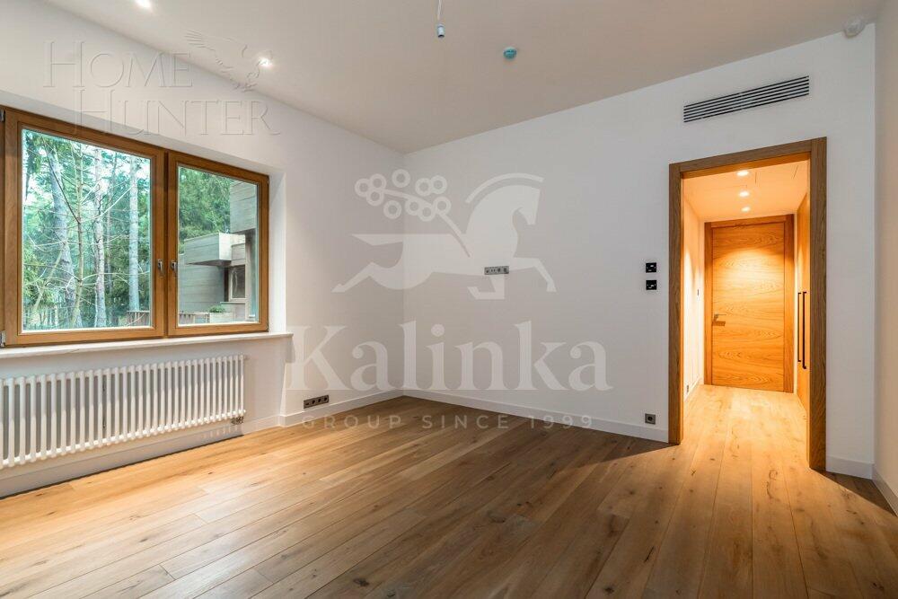 2-этажный коттедж 1 330 м² с отделкой