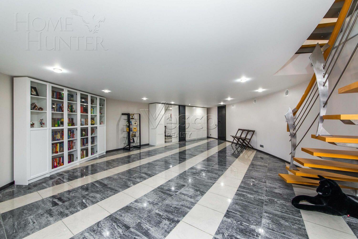 2-этажный коттедж 580 м² с отделкой