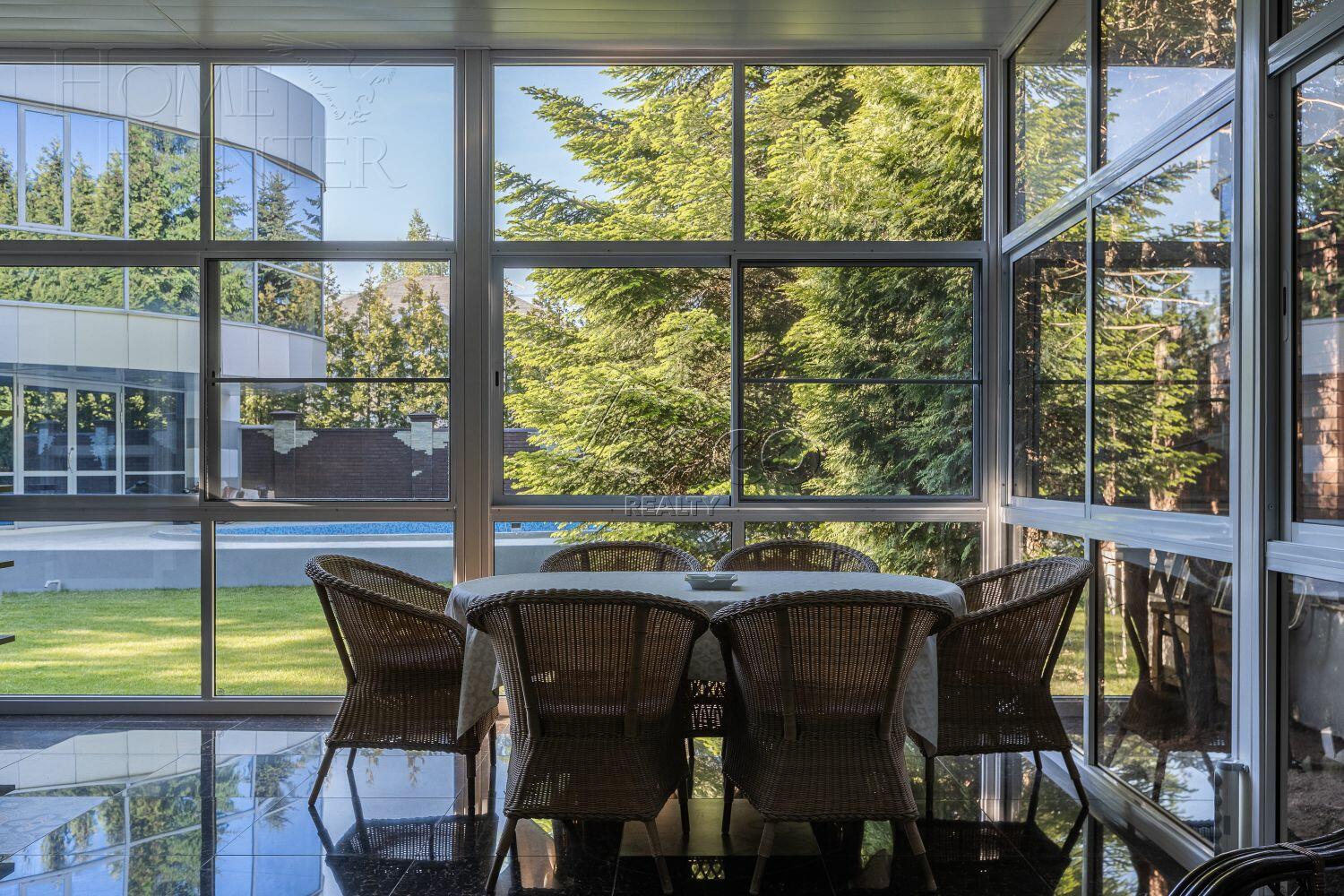 2-этажный коттедж 580 м² с отделкой