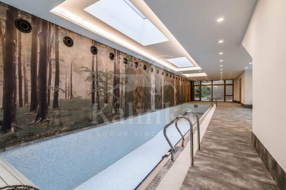 2-этажный коттедж 1 330 м² с отделкой