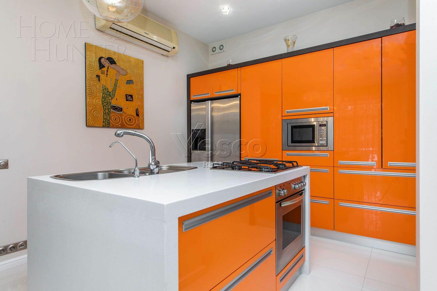 2-этажный коттедж 580 м² с отделкой