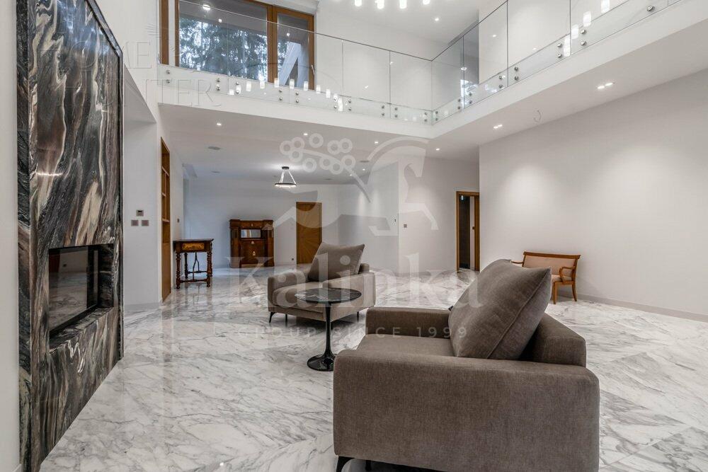 2-этажный коттедж 1 330 м² с отделкой