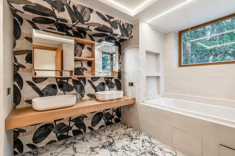 2-этажный коттедж 1 330 м² с отделкой