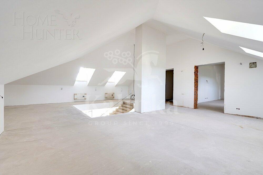 2-этажный коттедж 2 000 м² без отделки