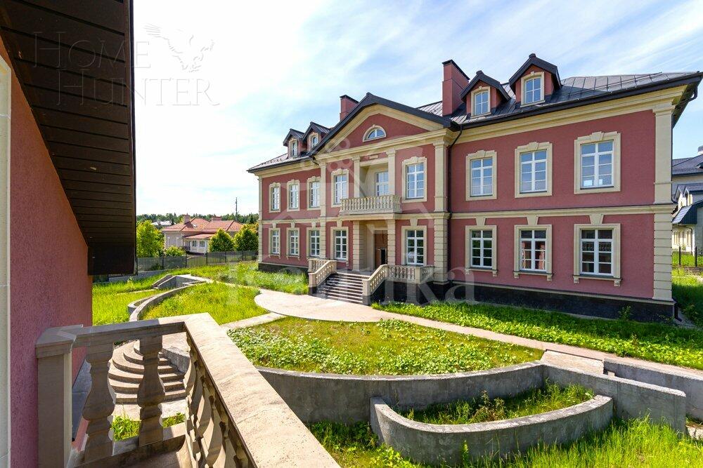2-этажный коттедж 2 000 м² без отделки