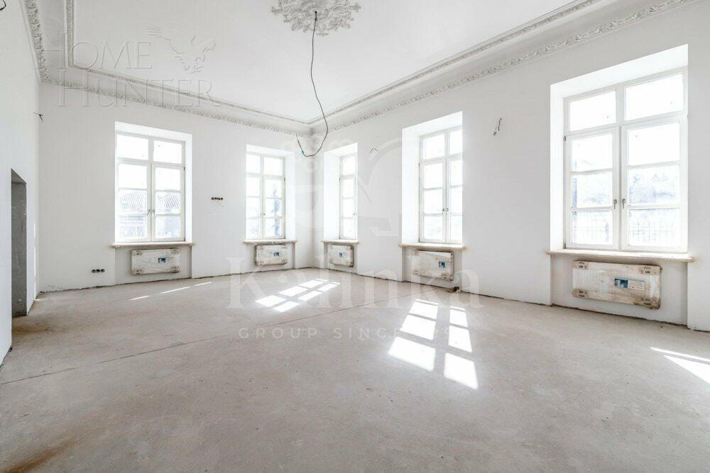 2-этажный коттедж 2 000 м² без отделки