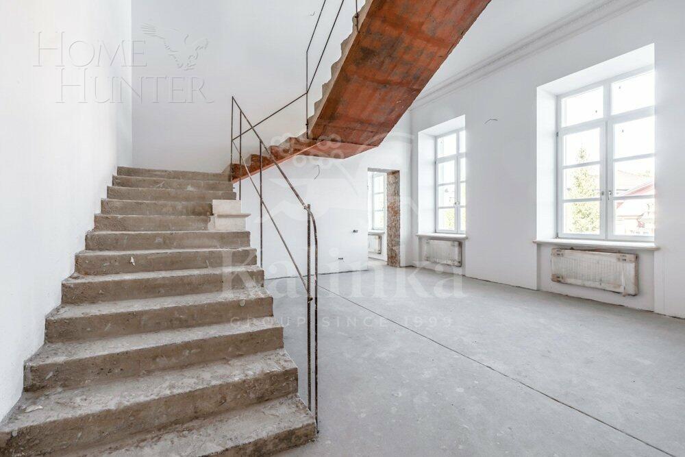 2-этажный коттедж 2 000 м² без отделки
