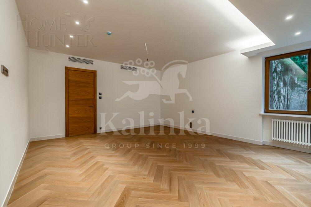 2-этажный коттедж 1 330 м² с отделкой