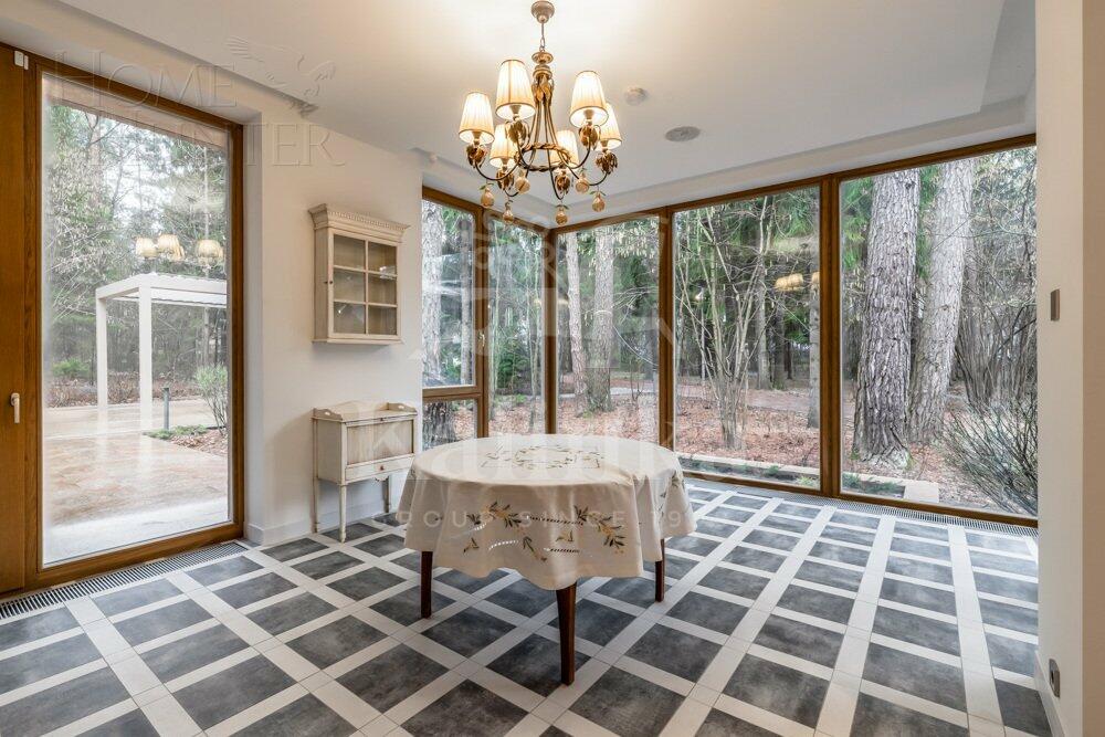 2-этажный коттедж 1 330 м² с отделкой