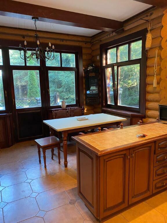 3-этажный коттедж 700 м² с отделкой