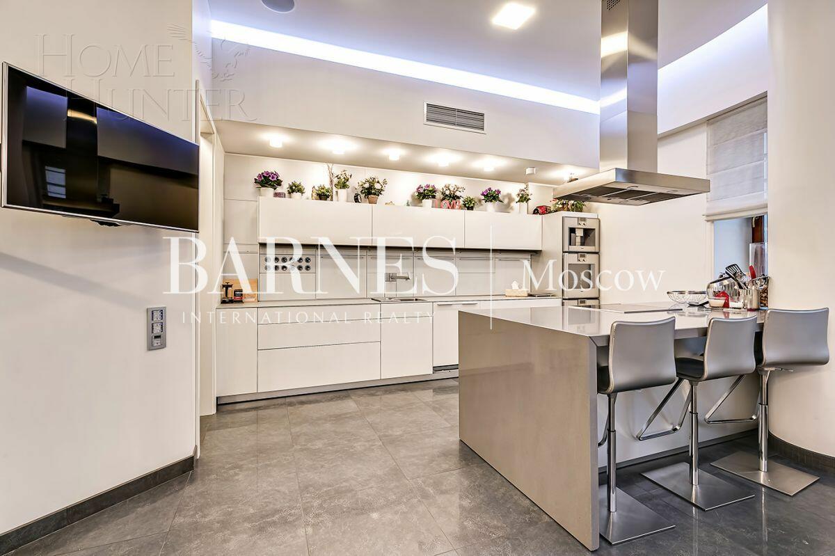 3-УРОВНЕВЫЙ ПЕНТХАУС С ОТДЕЛКОЙ 363 М² НА 9 ЭТАЖЕ